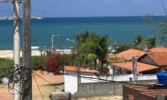 Imagem 4: Casa triplex mobiliado em frente à praia