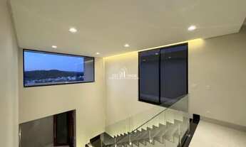 Imagem 6: Sobrado com 3 suítes plenas, além de um escritório funcional que agrega praticidade