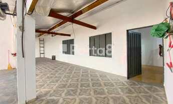 Imagem 7: Terreno Amplo com Construção no Vetorazzo - Ideal para Morar, Investir ou Empreender