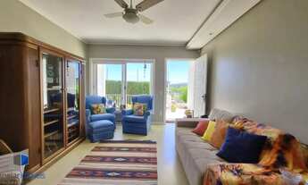 Imagem 2: Casa Espetacular com Vista Deslumbrante, Reformada por Arquiteto de 2 dormitórios, suíte