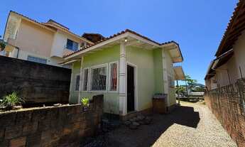Imagem 3: Casa à Venda no Bairro Ipiranga São José/SC- SOZINHA NO TERRENO