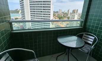 Imagem: Laise mostra curva do vento em Ponta Negra