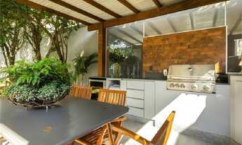 Imagem 3: Sobrado para venda possui 347 metros quadrados com 5 quartos em Alto de Pinheiros - São Pa