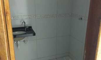 Imagem 2: Repasse de casa com varanda e 2 vagas de garagem, bairro ancuri