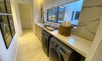 Imagem 6: Apartamento composto de: hall privativo, sala de estar e jantar integradas