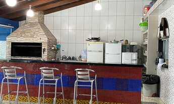 Imagem 6: Sobrado de frente para o mar matinhos