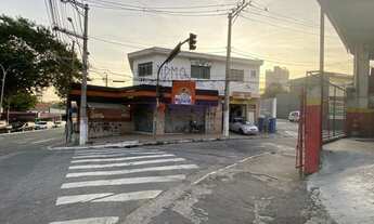 Imagem: Imóvel comercial com 494 m², amplo estacionamento