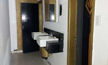 Imagem 4: Espaçoso imóvel próximo a Estrada do Monteiro, medindo 385M²