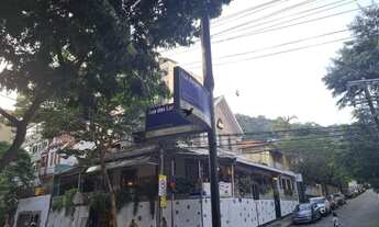 Imagem 4: Rua Laranjeiras esquina com Alegrete ! Amplo 2 quartos com banheiro reformado!