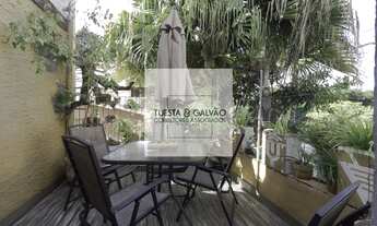 Imagem 2: Casa à venda, 3 quartos, sendo 2 suítes, 3 salas, com sala comercial no térreo, próximo