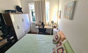 Imagem 6: Rua Laranjeiras esquina com Alegrete ! Amplo 2 quartos com banheiro reformado!