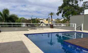 Imagem 4: Casa à Venda com piscina no bairro Tropical