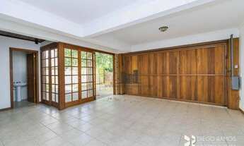 Imagem 7: Ótima casa de 03 dormitórios com suíte, churrasqueira, lareira e sacada, garagem p/4 carro