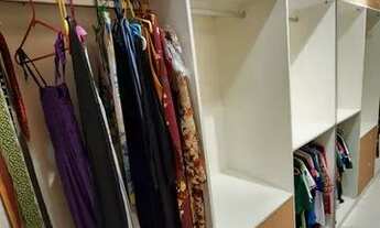 Imagem 3: Casa Duplex Alphaville 2 com 310 m2 com 3 suítes, sendo 2 master + Escritorio e Piscina