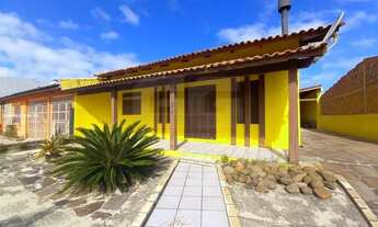 Imagem 1: Casa 2 dormitórios para Venda em Cidreira, CENTRO, 2 dormitórios, 1 suíte, 1 banheiro