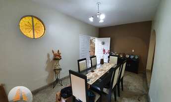 Imagem 3: Casa de condomínio para venda tem 256 metros quadrados com 3 quartos