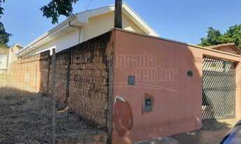 Imagem 2: Casa à venda na Rua Castro Alves - Vila Santana em Araraquara