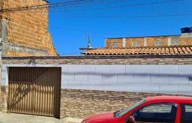 Imagem 2: Casa em jabaete Casa com 2 dormitórios