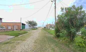 Imagem 3: Casa 4 dormitórios ou + para Venda em Cidreira, HILDO MENEGUETH, 4 dormitórios, 2 banheiro