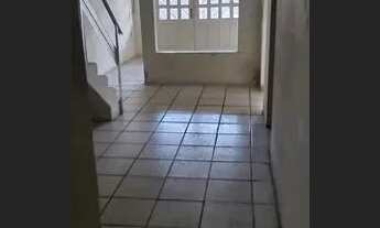 Imagem 2: Casa para aluguel tem 120 metros quadrados com 4 quartos em San Martin - Recife - PE