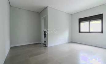 Imagem: Casa assobradada nova no Condominio Alphaville