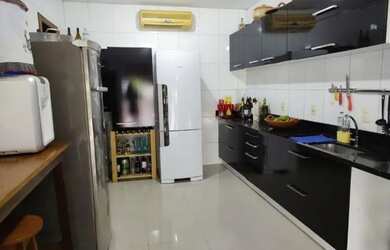 Imagem 6: Casa para venda com 400 metros quadrados com 3 quartos em Tarumã - Manaus - Amazonas