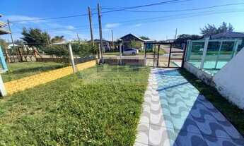 Imagem 3: Sobrado para Venda em Cidreira, CENTRO, 3 dormitórios, 2 banheiros