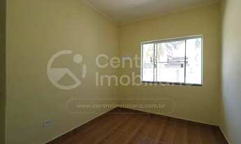 Imagem 7: CASA à venda com 2 quartos em Peruíbe, no bairro Centro