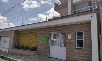 Imagem 1: Aluga-se apartamento novo,com dois quartos e garagem