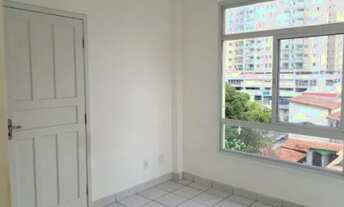 Imagem 3: Apartamento Itapuã, 2 quartos, 4º andar, garagem privativa, no coração do bairro