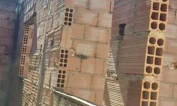 Imagem 4: Lote com Casa em construção