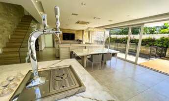 Imagem 2: Casa em condomínio pé na areia com 5 Suítes na Praia de Juquehy!