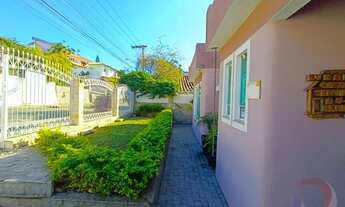 Imagem: Casa térrea com 3 dormitórios sendo 2