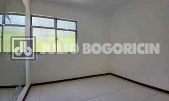 Imagem 7: Apartamento Para Venda em Pechincha, 2 Quartos, Varanda e Vaga!