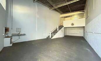 Imagem: Barracão para alugar, 100 m² por R$ 2.500/mês