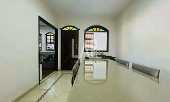 Imagem 7: Casa Geminada à venda, 4 quartos, 1 suíte, 2 vagas, Santa Amélia - Belo Horizonte/MG