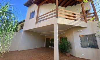 Imagem: Sobrado com 3 suites e piscina