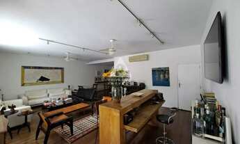 Imagem 4: Amplo Apartamento no Cosme Velho com 192m² - 4 Quartos, 2 Suites, Varanda 3 Vagas