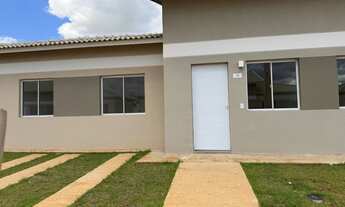 Imagem 4: Casa à Venda com 3 Dormitórios no Residencial Jardins Versalhes