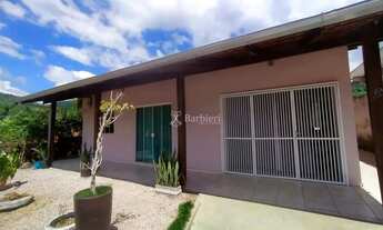 Imagem: Casa com 2 quartos e 1 suíte no Bairro