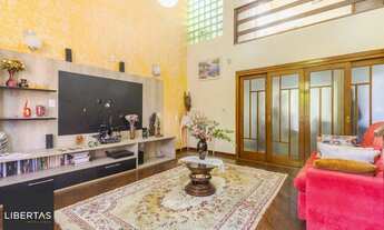 Imagem 4: Casa de 297m² no centro de canoas, com 3 quartos, 1 suíte e 3 vagas de garagem