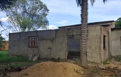 Imagem 3: Terreno medindo 18x40 toda murado com poço artesiano