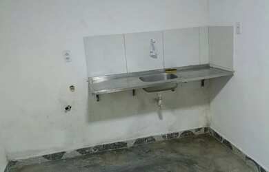 Imagem 3: Kitnet habitacional, perto de academia, ônibus, farmácia, excelente localização