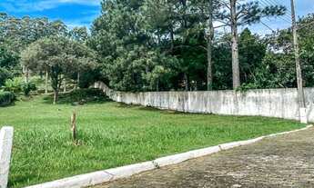 Imagem 3: Lindo terreno de 455 m2 no condomínio Green Hills, a 5 minutos dos ingleses e do Fort Atac