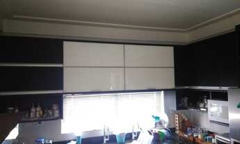 Imagem 6: Casa mobiliada em Buraquinho a venda, 2 vagas, 4 suites, alto padrão, cond com infra de l