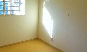 Imagem 6: Casa para aluguel possui 100 metros quadrados com 3 quartos em Jardim Caviúna - Rolândia