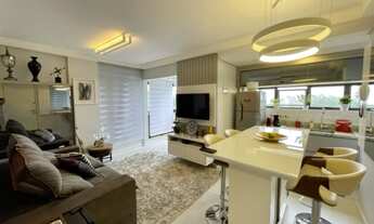 Imagem 2: Lindo apartamento ensolarado, novo e mobiliado na Agronômica de 2 dormitórios com suíte