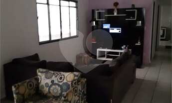 Imagem 4: Excelente Casa térrea com 4 dormitórios sendo 1 suíte , 2 vagas de garagem - Vila Matilde