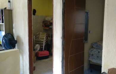 Imagem 4: 3 casas a venda. Todas 200.00 mil