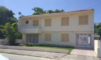 Imagem: Casa 04 Dormitórios c/ Garagem amp 04